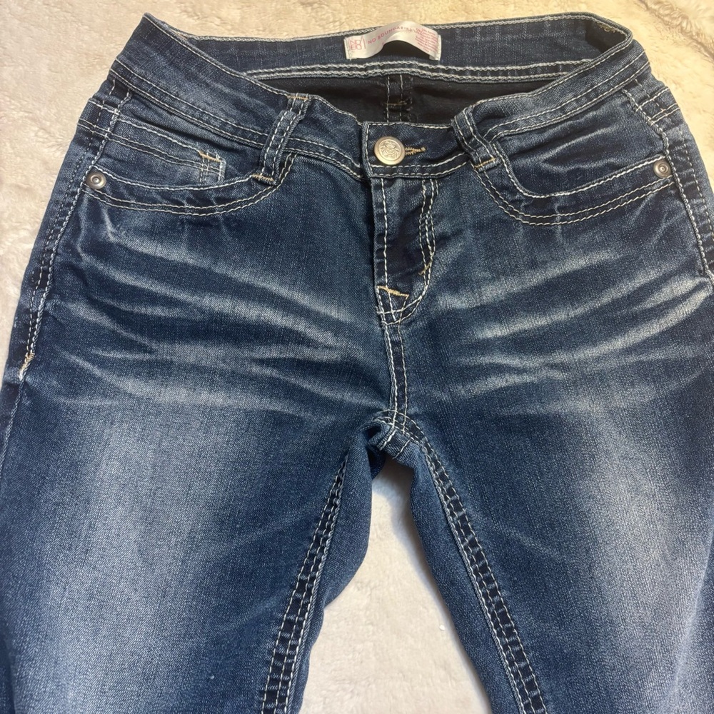No Boundaries Jeans Size 5 Jrs Dark Blue Boot Cut Mineral Wash Sequined Pockets - Picture 3 of 12